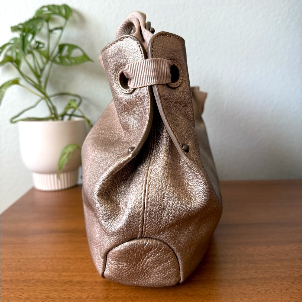 ♦️SOLD♦️ Salvatore Ferragamo Metallic Gold Beige Leather Bow Hobo Bronze Bag - Picture 6 of 16